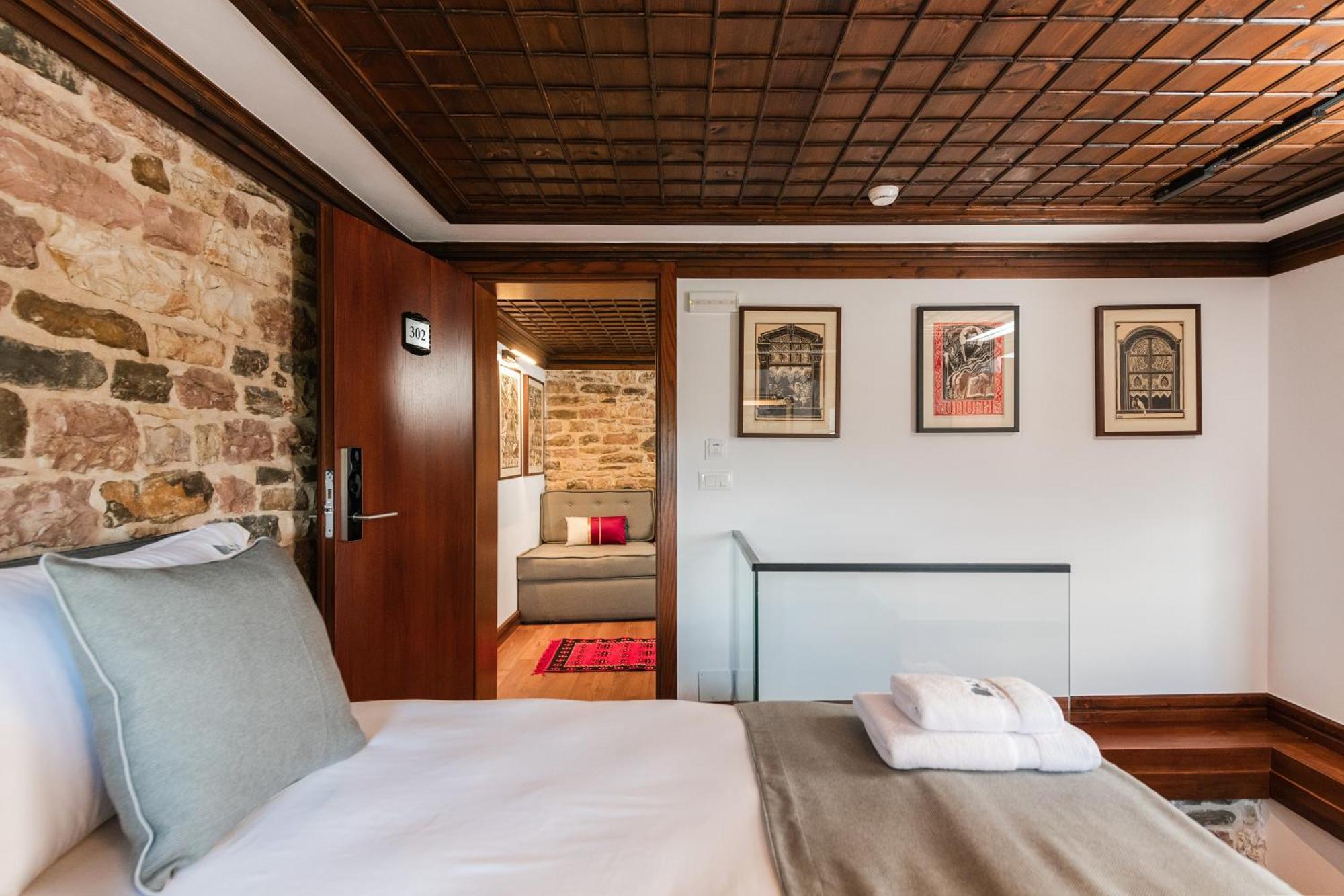 Dam Stone Boutique Hotel จีโรคาสเตอร์ ภายนอก รูปภาพ