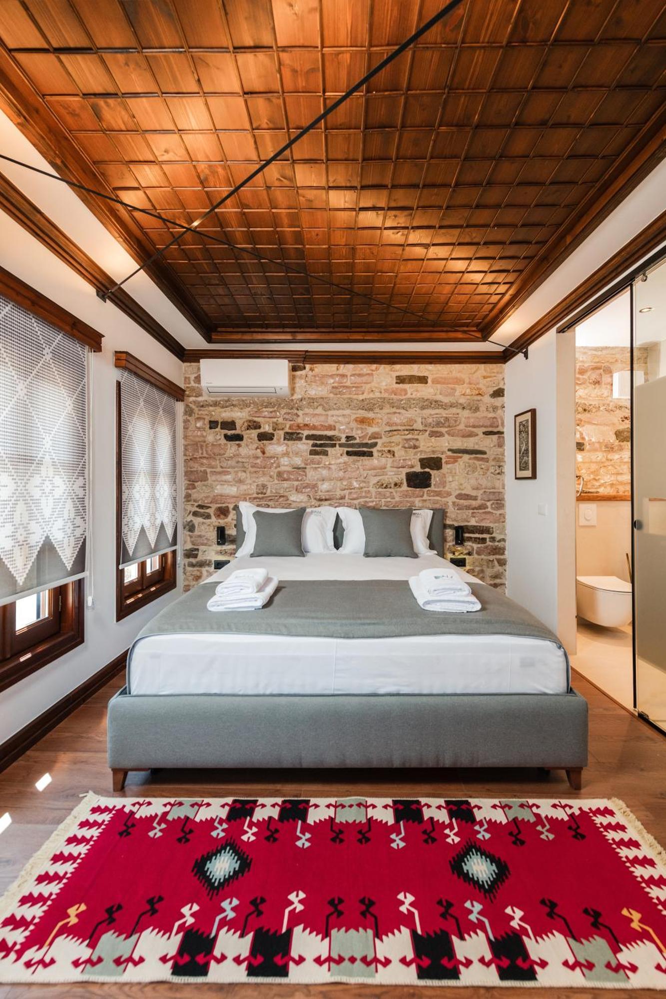 Dam Stone Boutique Hotel จีโรคาสเตอร์ ภายนอก รูปภาพ