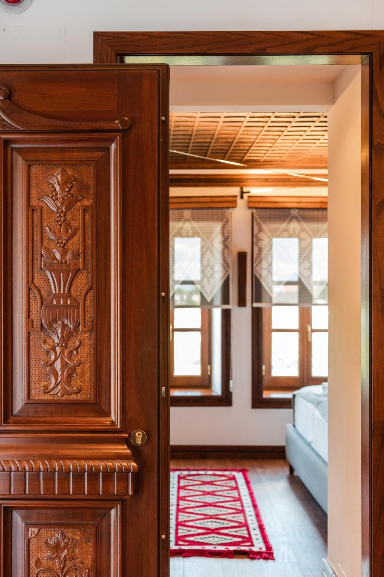 Dam Stone Boutique Hotel จีโรคาสเตอร์ ภายนอก รูปภาพ