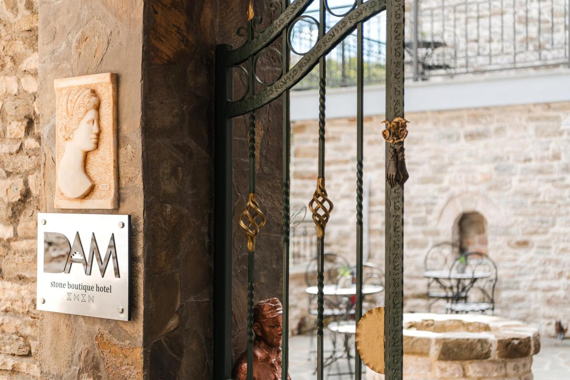 Dam Stone Boutique Hotel จีโรคาสเตอร์ ภายนอก รูปภาพ